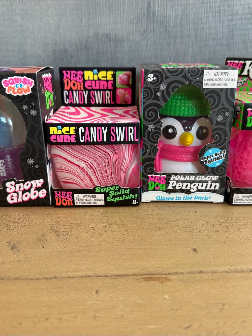 NeeDoh Winter Holiday Bundle (Knitten, Snow Globe, Penguin,etc)